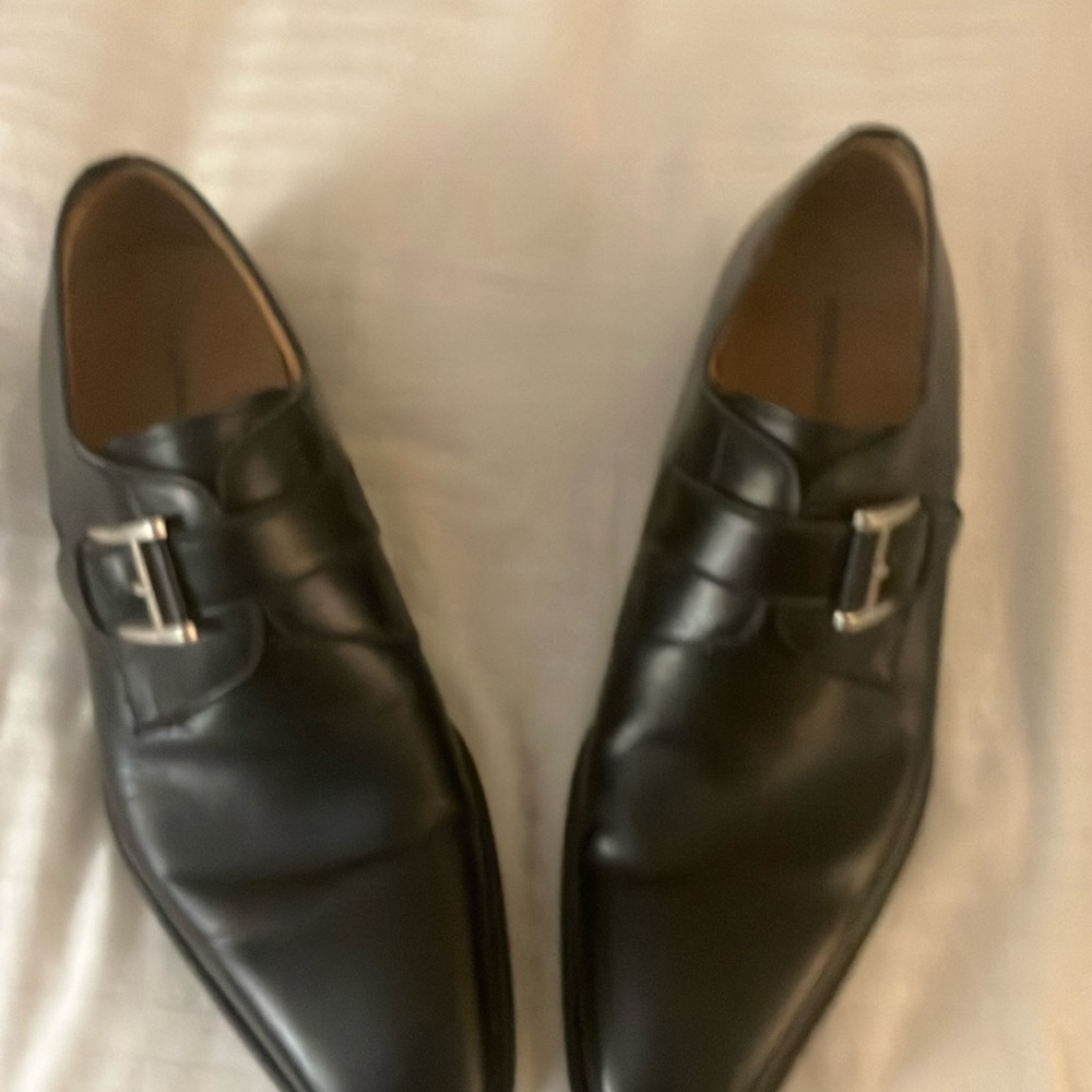 Magnani men’s dress shoes size 9.